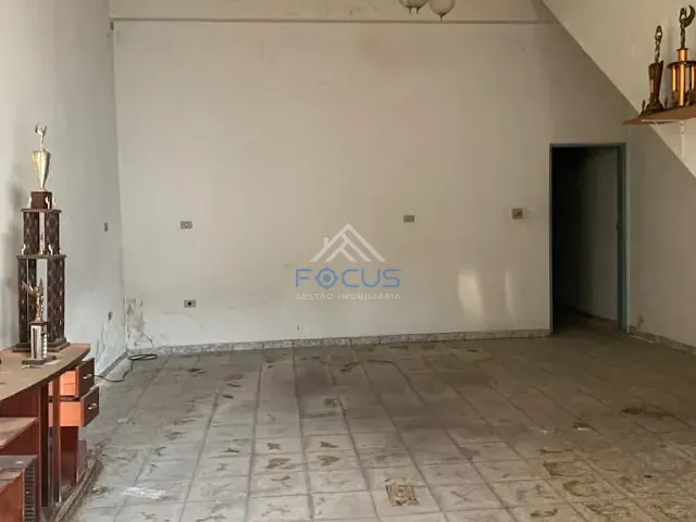 Loja com 352m², à venda, no bairro Jardim Pitangueiras II em Jundiaí