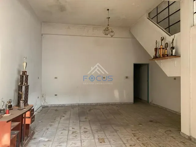 Loja com 352m², à venda, no bairro Jardim Pitangueiras II em Jundiaí