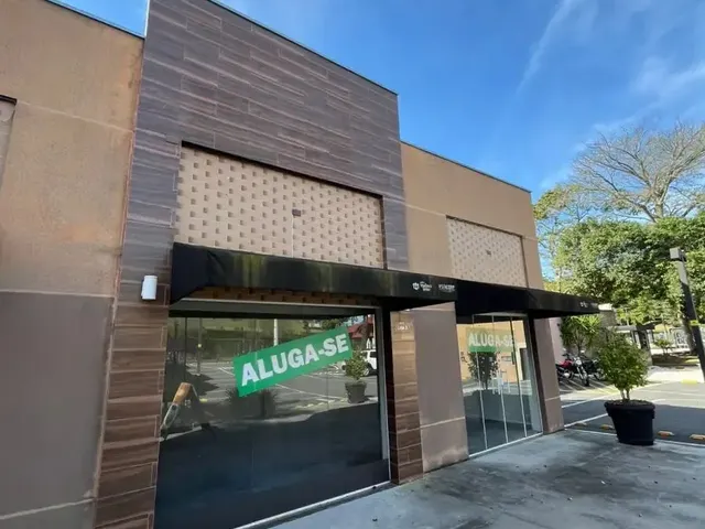 Loja para alugar, no bairro São Lourenço em Curitiba