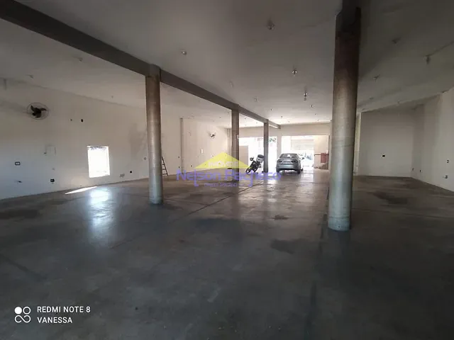 Loja com 445m², para alugar, no bairro Centro em Capivari