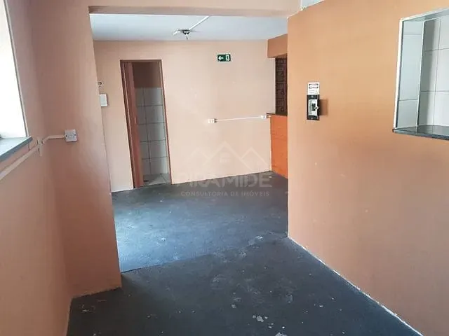 Loja com 45m², para alugar, no bairro Centro em Poços de Caldas