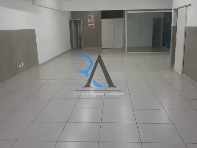 Loja para alugar, no bairro Água Rasa em São Paulo