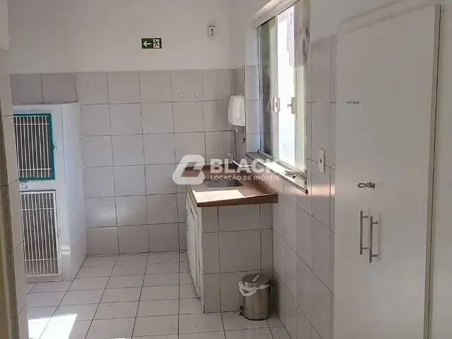 Loja com 250m², à venda ou para alugar, no bairro Vila Hortência em Sorocaba