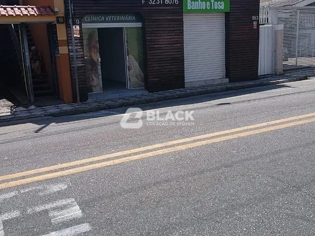 Loja com 250m², à venda ou para alugar, no bairro Vila Hortência em Sorocaba