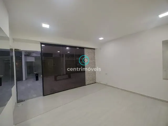 Loja com 29m², para alugar, no bairro Tijuca em Rio de Janeiro