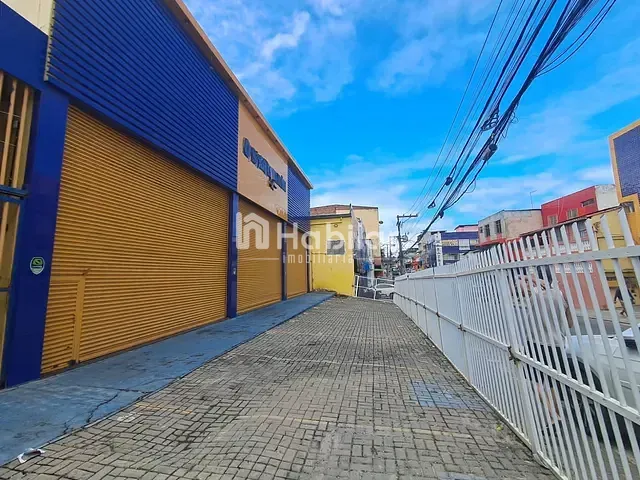Loja para alugar, no bairro Boca do Rio em Salvador