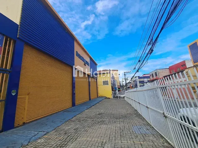 Loja para alugar, no bairro Boca do Rio em Salvador