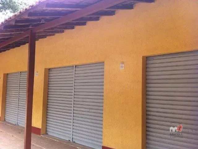Loja com 62m², à venda, no bairro Nogueira em Petrópolis