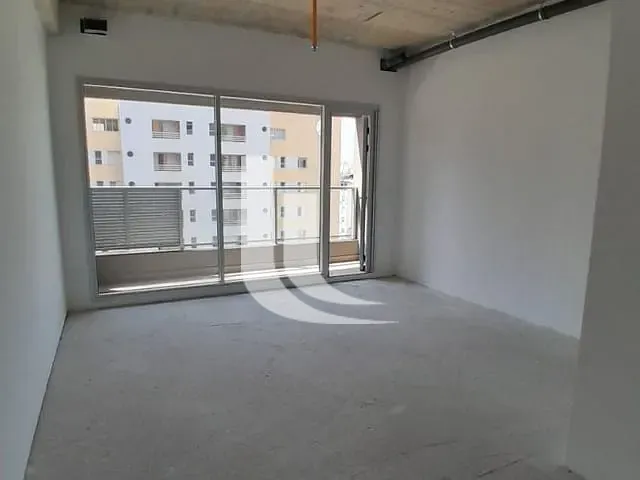 Loja à venda, no bairro Cerqueira César em São Paulo