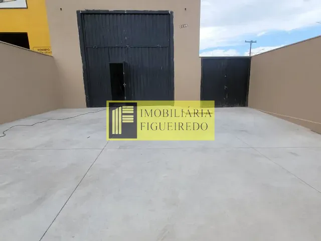 Loja com 200m², para alugar, no bairro Residencial Jardim Antonieta em São José do Rio Preto