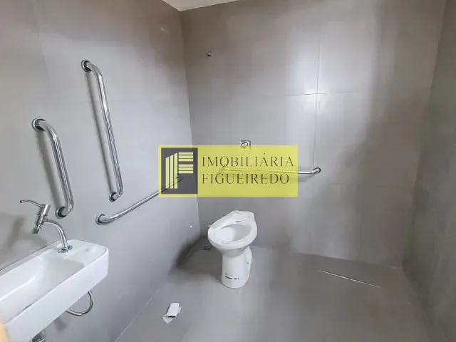 Loja com 200m², para alugar, no bairro Residencial Jardim Antonieta em São José do Rio Preto