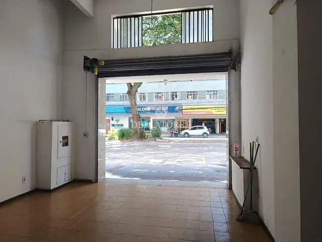 Loja com 37m², para alugar, no bairro Várzea em Teresópolis