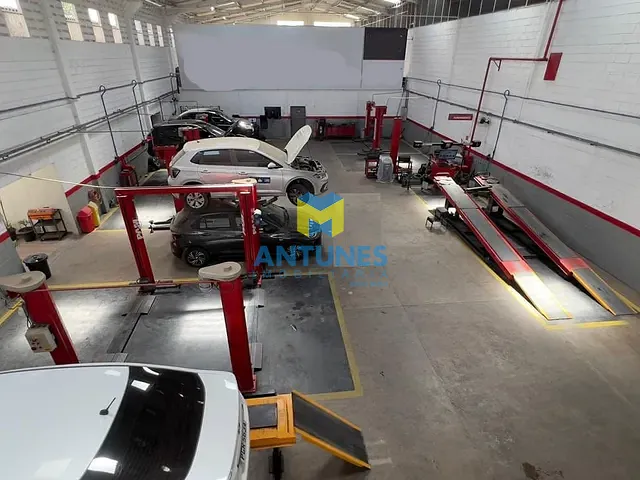 Loja com 961m², para alugar, no bairro Imbiribeira em Recife