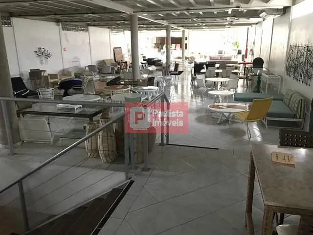 Loja com 2460m², para alugar, no bairro Santana em São Paulo