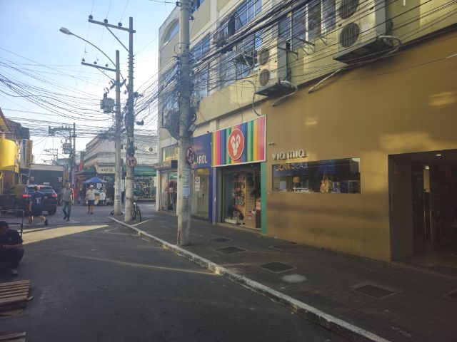 Loja com 50m², para alugar, no bairro Centro em Cabo Frio