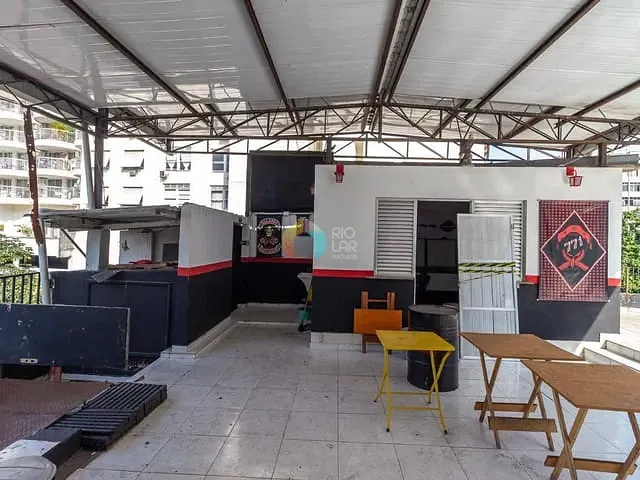 Loja com 404m², à venda, no bairro Catete em Rio de Janeiro
