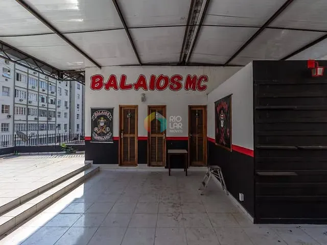 Loja com 404m², à venda, no bairro Catete em Rio de Janeiro