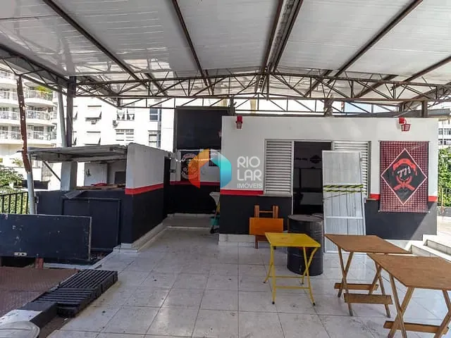 Loja com 404m², à venda, no bairro Catete em Rio de Janeiro