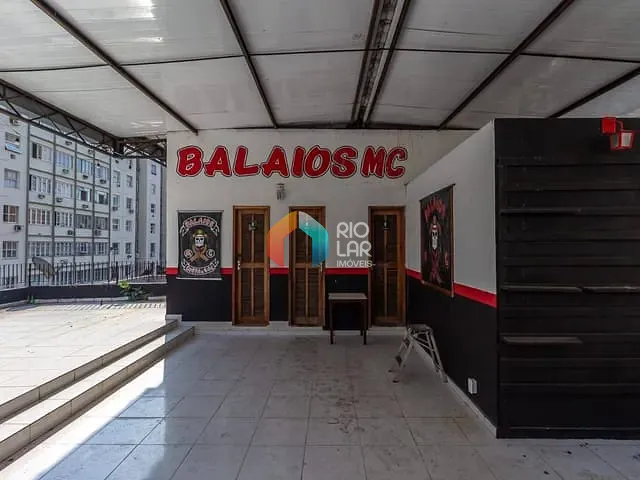 Loja com 404m², à venda, no bairro Catete em Rio de Janeiro