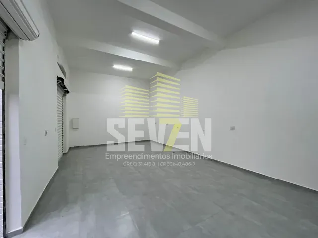 Loja com 50m², para alugar, no bairro Vila Santo Antônio em Bauru