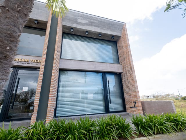 Foto do Loja - Loja à venda e locação Office 770, Próximo ao Parque Una e Lagos de São Gonçalo, Ótima opção para comércio ou Serviço,Pelotas, RS | UP Imóveis