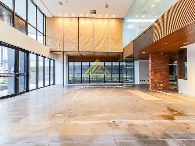 Loja com 294m², para alugar, no bairro Itaim Bibi em São Paulo