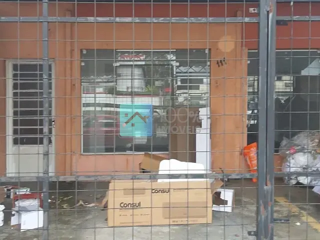 Loja com 142m², para alugar, no bairro Jardim Azaléias em Não informado