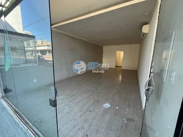 Loja para alugar, no bairro Centro em Londrina