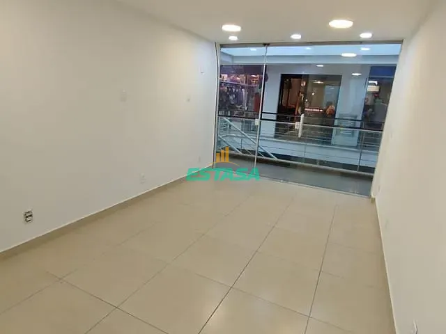 Loja para alugar, no bairro Catete em Rio de Janeiro