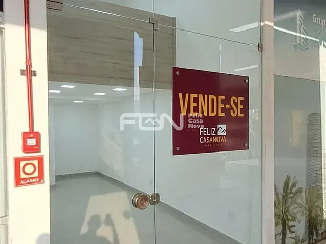Loja à venda, no bairro Centro em Camaçari