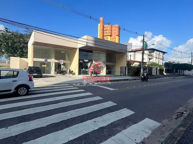 Loja com 37m², para alugar, no bairro Capim Macio em Rua Ismael Pereira da Silva
