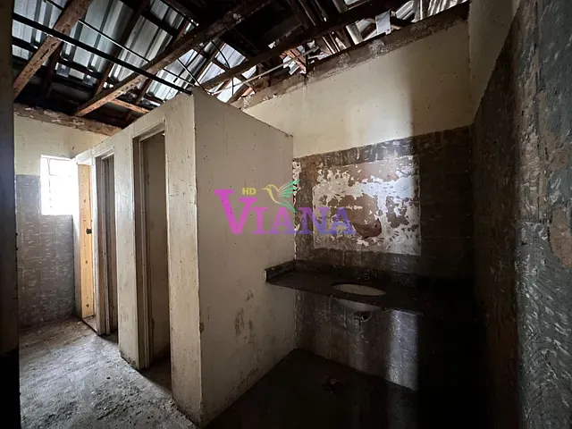 Loja com 335m², à venda ou para alugar, no bairro Centro em Cachoeiro de Itapemirim