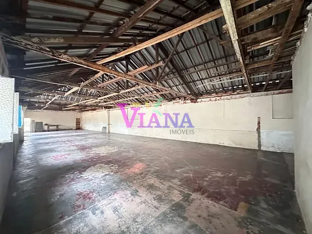 Loja com 335m², à venda ou para alugar, no bairro Centro em Cachoeiro de Itapemirim