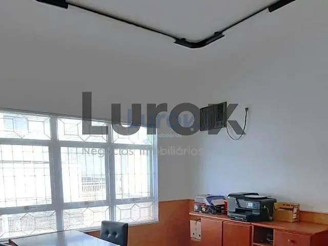 Casa com 200m², para alugar, no bairro Vila Olivo em Valinhos