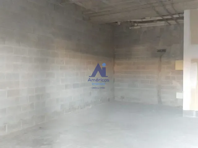 Loja à venda ou para alugar, no bairro Recreio dos Bandeirantes em Rio de Janeiro