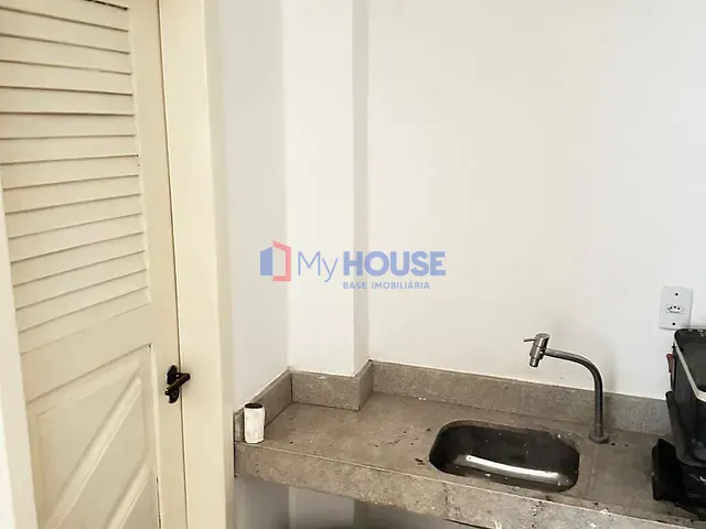 Loja com 61m², à venda ou para alugar, no bairro Centro em Ilhéus