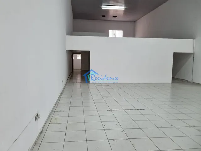 Loja com 300m², à venda ou para alugar, no bairro Jardim Kioto II em Indaiatuba