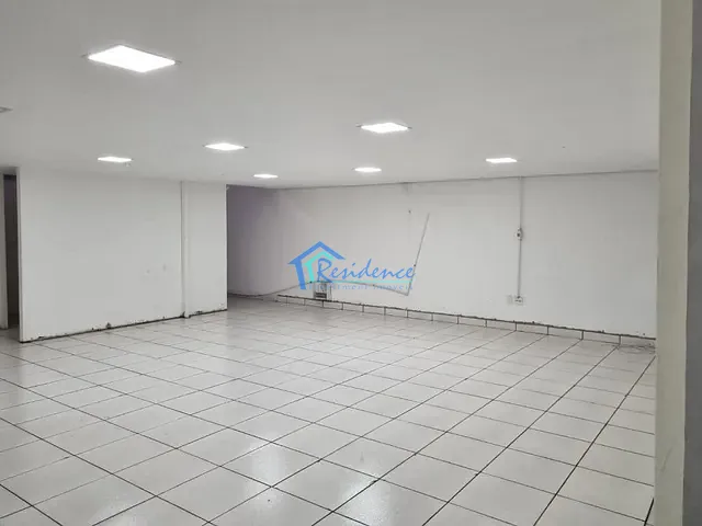 Loja com 300m², à venda ou para alugar, no bairro Jardim Kioto II em Indaiatuba