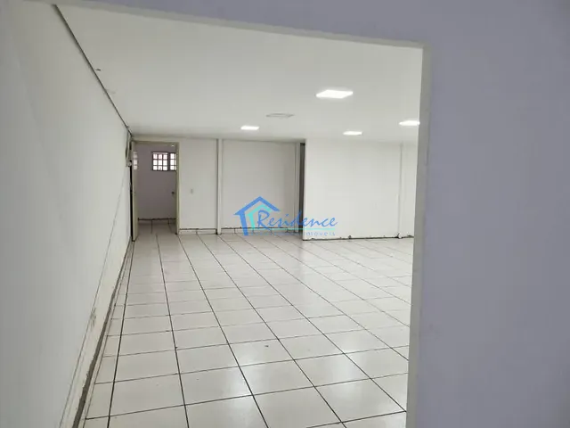 Loja com 300m², à venda ou para alugar, no bairro Jardim Kioto II em Indaiatuba