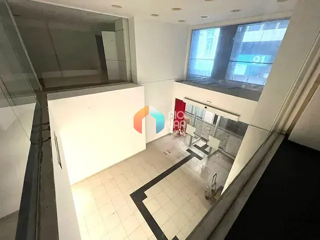 Conjunto comercial com 730m², à venda, no bairro Centro em Rio de Janeiro