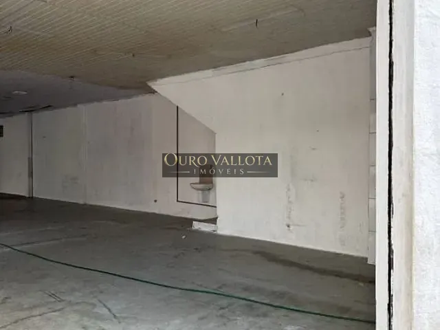 Loja com 217m², para alugar, no bairro Brás em São Paulo
