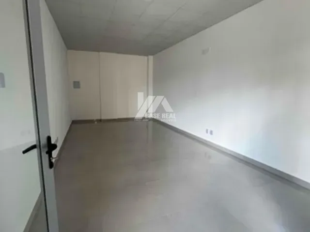 Loja com 38m², para alugar, no bairro Nova Rússia em Ponta Grossa