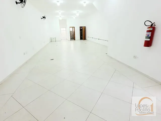 Loja com 155m², para alugar, no bairro Centro em Atibaia