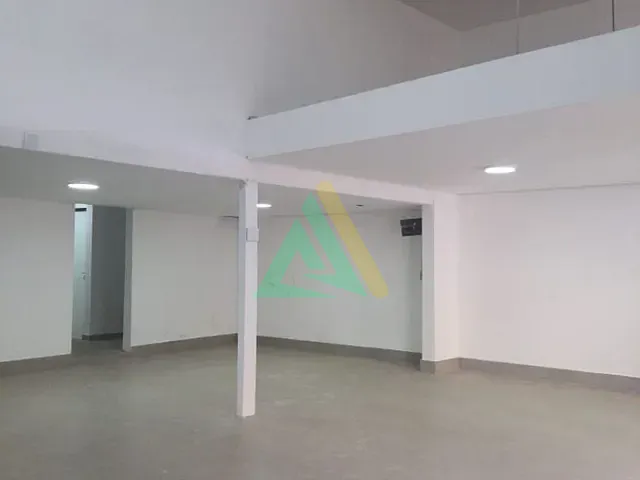 Loja com 101m², para alugar, no bairro Centro em Mogi Mirim