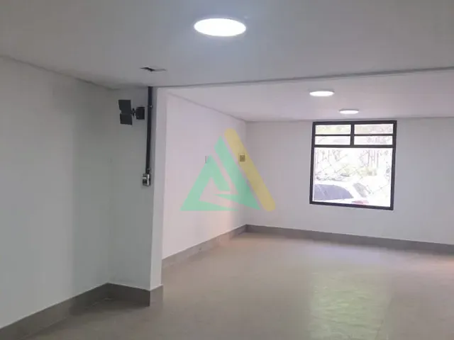 Loja com 101m², para alugar, no bairro Centro em Mogi Mirim