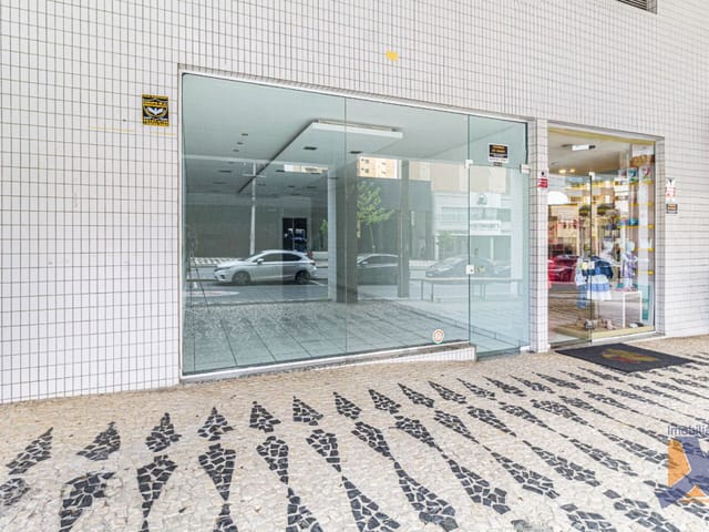 Loja para alugar, no bairro Batel em Curitiba
