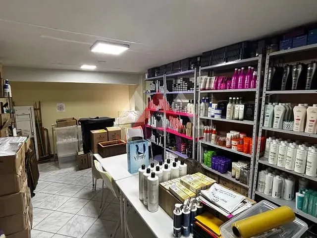 Loja com 64m², à venda, no bairro Piratininga em Niterói