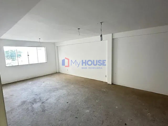 Loja com 57m², à venda ou para alugar, no bairro Centro em Ilhéus