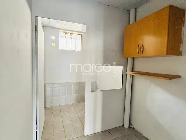 Loja para alugar, no bairro Setor Coimbra em Goiânia