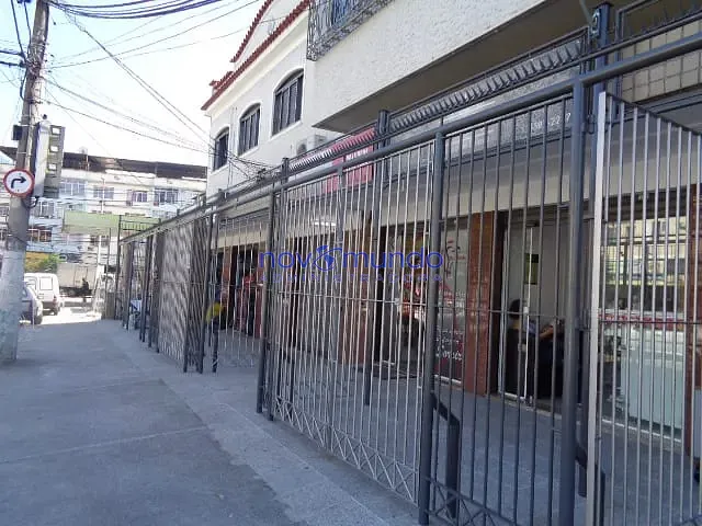 Loja com 49m², para alugar, no bairro Vila Kosmos em Rio de Janeiro